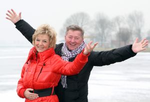 26-02-2010 SHOWBIZZ; ANNY SCHILDER EN JAN KEIZER ALS DUO VERDER. Jan Keizer en Anny Schilder gaan samen verder als duo. Het duo gaat samen weer optreden en een single en een album maken.Ook is er sprake van een tv special. Anny Schilder was van 1976 tot 1984 zangeres van BZN. 3 jaar terug werd BZN opgeheven door een beslissing van Jan Keizer. Binnenkort kunnen de fans weer gaan genieten van alle succesnummers van Jan en Anny.
foto: Albert den Iseger.