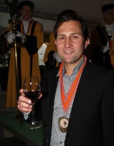 19-11-2009 SHOWBIZZ; SPORTHELDEN VAN WELEER HEFFEN HET GLAS OP FEEST. De tongen raakten los op het wijnfeest in Oisterwijk waar vele sporthelden elkaar troffen.
foto: Albert den Iseger.