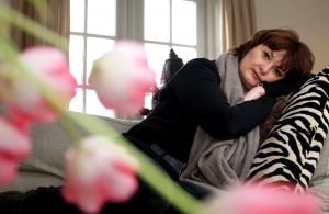 05-02-2010 SHOWBIZZ; PATTY HARPENAU IS BEDROGEN EN GEPLUNDERD DOOR EX ANTOINE. Zo schrijft Yvonne Hoebe deze week in weekblad Prive het aangrijpende verhaal over de scheiding van Patty Harpenau en haar ex echtgenoot Antoine Endtz. Patty die voorheen samen was met Jos Kuijer en ook van hem scheide, heeft voor de zoveelste keer een drama in haar leven. Met een tranen in haar ogen vertelde zij het hele verhaal eenmalig aan Yvonne Hoebe die er een mooi verhaal van maakte wat deze week te lezen is in weekblad Prive.
foto: Albert den Iseger.