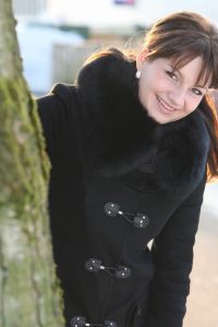 17-02-2010 SHOWBIZZ; SIENEKE PEETERS GAAT NAAR REGINA COELI OM ENGELS TE LEREN. Waarschijnlijk gaat Sieneke binnenkort naar de nonnen toe in Vught om haar engels op een hoger niveau te krijgen. Altijd makkelijk voor straks in Oslo om goed te kunnen communiseren met andere artiesten. In 2007 bracht Sieneke een cd uit met zes covers van hit nummers uit de jaren 1980. Vanaf 11 februari ligt de single SHA-LA-LIE in de winkel en is deze week binnen gekomen op nr. 13 van de top 100. 
foto: Albert den Iseger.
