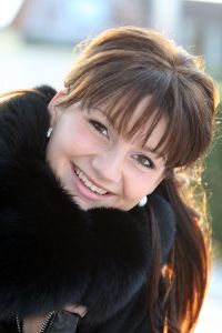17-02-2010 SHOWBIZZ; SIENEKE PEETERS GAAT NAAR REGINA COELI OM ENGELS TE LEREN. Waarschijnlijk gaat Sieneke binnenkort naar de nonnen toe in Vught om haar engels op een hoger niveau te krijgen. Altijd makkelijk voor straks in Oslo om goed te kunnen communiseren met andere artiesten. In 2007 bracht Sieneke een cd uit met zes covers van hit nummers uit de jaren 1980. Vanaf 11 februari ligt de single SHA-LA-LIE in de winkel en is deze week binnen gekomen op nr. 13 van de top 100. 
foto: Albert den Iseger.
