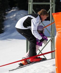 23-02-2011 KONINKLIJK HUIS: KONINKLIJKE FAMILIE OP WINTERSPORT IN LECH.Prins Willem-Alexander, Prinses Maxima,   Prinsessen Amalia, Alexia en Ariana. Koningin Beatrix, Prins Constantijn, Prinses Laurentien, Gravin  Eloise, Claus-Casimir en Leonore,Prinses Mabel en Prins Friso met hun kinderen Luana en Zaria poseerden weer voor de media in het Oostenrijkse Lech.
foto: Albert den Iseger.