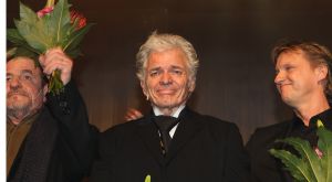 11-02-2011 SHOWBIZZ; PREMIERE 1953 DE MUSICAL. Het is stilte voor de storm zo zei Jan Peter Balkenende. Vele bekenden waren komen opdraven naar het verre Middelburg om daar de premiere mee te maken van 1953 de Musical.
foto: Albert den Ise