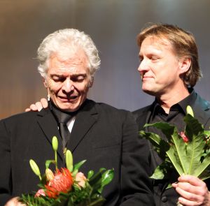 11-02-2011 SHOWBIZZ; PREMIERE 1953 DE MUSICAL. Het is stilte voor de storm zo zei Jan Peter Balkenende. Vele bekenden waren komen opdraven naar het verre Middelburg om daar de premiere mee te maken van 1953 de Musical.
foto: Albert den Ise