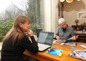 19-02-2011 SHOWBIZZ; COLINE EN JOHN SEINE OPENBAREN VERHAAL OMTRENT BOBBY FARRELL VAN BONEY M. Edwin Bredius had een ontmoeting met John en zijn vrouw Coline Seine de voormalige manager van Bobby Farrell. Een opzienbarend verhaal kwam op tafel en nieuw in de nwe PRIVE.
foto: Albert den Iseger.