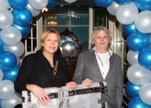 15-02-2011 SHOWBIZZ; JAAP BUIJS WORDT 65 JAAR EN DAAROM EEN FEESTJE. Het was een verrassingsfeestje voor Jaap Buijs georganisserd door zijn zoon en dochter. Hotel Spaander aan de Dijk was omgetoverd in een zeer sfeervol paleisje voor de jarige loco burgemeester van Volendam.
foto: Albert den Iseger