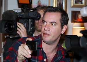 15-02-2011 SHOWBIZZ; LINDA DE MOL EN JEROEN VAN KONINGSBRUGGE SAMEN IN TV SERIE.
Nieuwe Nederlandse comedy IEDEREEN IS GEK OP JACK straks op RTL 4 TE ZIEN.Vanaf 26 Februari zendt RTL 4 dertien afleveringen uit van de komische serie.
foto: Albert den Iseger.