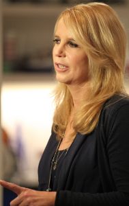 15-02-2011 SHOWBIZZ; LINDA DE MOL EN JEROEN VAN KONINGSBRUGGE SAMEN IN TV SERIE.
Nieuwe Nederlandse comedy IEDEREEN IS GEK OP JACK straks op RTL 4 TE ZIEN.Vanaf 26 Februari zendt RTL 4 dertien afleveringen uit van de komische serie.
foto: Albert den Iseger.