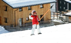 23-02-2011 KONINKLIJK HUIS: KONINKLIJKE FAMILIE OP WINTERSPORT IN LECH.Prins Willem-Alexander, Prinses Maxima,   Prinsessen Amalia, Alexia en Ariana. Koningin Beatrix, Prins Constantijn, Prinses Laurentien, Gravin  Eloise, Claus-Casimir en Leonore,Prinses Mabel en Prins Friso met hun kinderen Luana en Zaria poseerden weer voor de media in het Oostenrijkse Lech.
foto: Albert den Iseger.
