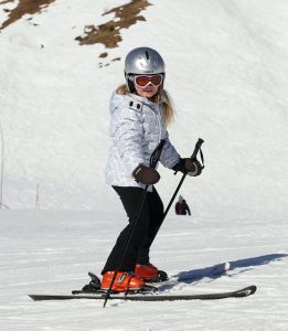 23-02-2011 KONINKLIJK HUIS: KONINKLIJKE FAMILIE OP WINTERSPORT IN LECH.Prins Willem-Alexander, Prinses Maxima,   Prinsessen Amalia, Alexia en Ariana. Koningin Beatrix, Prins Constantijn, Prinses Laurentien, Gravin  Eloise, Claus-Casimir en Leonore,Prinses Mabel en Prins Friso met hun kinderen Luana en Zaria poseerden weer voor de media in het Oostenrijkse Lech.
foto: Albert den Iseger.
