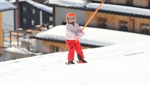 23-02-2011 KONINKLIJK HUIS: KONINKLIJKE FAMILIE OP WINTERSPORT IN LECH.Prins Willem-Alexander, Prinses Maxima,   Prinsessen Amalia, Alexia en Ariana. Koningin Beatrix, Prins Constantijn, Prinses Laurentien, Gravin  Eloise, Claus-Casimir en Leonore,Prinses Mabel en Prins Friso met hun kinderen Luana en Zaria poseerden weer voor de media in het Oostenrijkse Lech.
foto: Albert den Iseger.