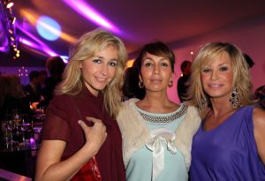 02-02-2012 SHOWBIZZ; L.A. THE VOICES PREMIERE EMOTIONEEL EN GROOT SUCCES. Het was een premiere waar Gordon lang van had gedroomd. Met zijn Voices en zijn grote liefde Raoul had Gordon de avond van zijn leven.Vele vrienden waren naar Utrecht gekomen om het feestje mee te beleven. Het werd echter geen feestje maar een groot feest vol met mooie muziek_emotie en liefde.
foto: Albert den Iseger