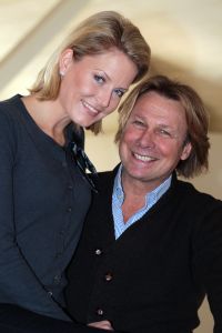 16-02-2012 SHOWBIZZ; HANS KRAAY JR. ZEGT: IK BEN NOG STEEDS EEN SCHOFFIE. Hans en Sofie wonen nog steeds in het land van Flipje en zijn nog steeds dol verliefd op elkaar. Yvonne Hoebe en ik vlogen naar deze uithoek en maakten een oprecht verhaal over Hans Kraay Jr. van vandaag_gisteren en overmorgen. Een schoffie zal ik altijd wel blijven zo zei Hans in het interview dat deze week in weekblad PRIVE staat.
foto: Albert den Iseger