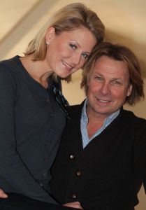 16-02-2012 SHOWBIZZ; HANS KRAAY JR. ZEGT: IK BEN NOG STEEDS EEN SCHOFFIE. Hans en Sofie wonen nog steeds in het land van Flipje en zijn nog steeds dol verliefd op elkaar. Yvonne Hoebe en ik vlogen naar deze uithoek en maakten een oprecht verhaal over Hans Kraay Jr. van vandaag_gisteren en overmorgen. Een schoffie zal ik altijd wel blijven zo zei Hans in het interview dat deze week in weekblad PRIVE staat.
foto: Albert den Iseger