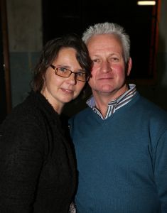 12-02-2014 SHOWBIZZ; BOEREN FEESTJE WAS ER EEN ZONDER MELK. Veel boeren uit het programma B.Z.V. waren naar Utrecht gekomen om met elkaar een flink biertje te drinken, te lachen en vooral te kijken naar de duizend vrouwen die waren komen opdraven. Het was een KNAL feest waarvan Yvon Jaspers rode oortjes kreeg.
foto: Albert den Iseger.