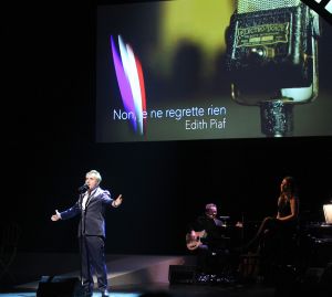 23-02-2015 SHOWBIZZ; PHILIPPE ELAN-RENEE VAN WEGBERG-JOB BOVELANDER IN VIVA LA FRANCE. Een charmate avond vol herkenning met repertoire uit vele decennia. Een ware Tour de France. foto- Albert den Iseger