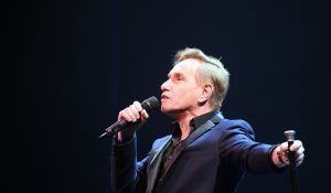 23-02-2015 SHOWBIZZ; PHILIPPE ELAN-RENEE VAN WEGBERG-JOB BOVELANDER IN VIVA LA FRANCE. Een charmate avond vol herkenning met repertoire uit vele decennia. Een ware Tour de France. foto- Albert den Iseger