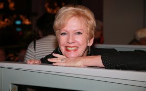 23-02-2015 SHOWBIZZ; PHILIPPE ELAN-RENEE VAN WEGBERG-JOB BOVELANDER IN VIVA LA FRANCE. Een charmate avond vol herkenning met repertoire uit vele decennia. Een ware Tour de France. foto- Albert den Iseger