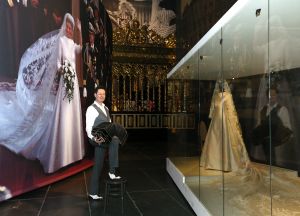 31-01-2022 SHOWBIZZ; CAREL KRAAYENHOF WAS DE TRANENTREKKER 20 JAAR GELEDEN BIJ HUWELIJK WILLEM ALEXANDER EN MAXIMA. Twintig jaar na het sprookjes huwelijk van Willem Alexander en Maxima kijkt Carel terug naar het moment dat hij een BNers werd. Het was een echt sprookje daar in de Nieuwe Kerk te Amsterdam. Mijn Bandoneon heeft nooit meer zo mooi geklonken als op die dag, aldus Carel.
foto: Albert den Iseger