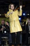 23-01-2006 SHOWBIZZ: TROS MUZIEKFEEST OP HET IJS IN HET THIALF TE HEERENVEEN.De grootste familie van Nederland wist alle grote namen weer naar Heerenveen te krijgen voor een spetterend optreden. Andre Rieu- Charlene- Djumbo,-Jannes-Jan Smit-Imca Marina-Top Stars-Marianne Weber-Wolter Kroes-BZN-Frans Bauer-Belle Perez-Koos Alberts en George Baker waren met schaatsen aanwezig voor een pracht avondje Tros muziek. 
foto: Albert den Iseger.