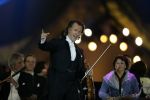 23-01-2006 SHOWBIZZ: TROS MUZIEKFEEST OP HET IJS IN HET THIALF TE HEERENVEEN.De grootste familie van Nederland wist alle grote namen weer naar Heerenveen te krijgen voor een spetterend optreden. Andre Rieu- Charlene- Djumbo,-Jannes-Jan Smit-Imca Marina-Top Stars-Marianne Weber-Wolter Kroes-BZN-Frans Bauer-Belle Perez-Koos Alberts en George Baker waren met schaatsen aanwezig voor een pracht avondje Tros muziek. 
foto: Albert den Iseger.