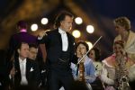 23-01-2006 SHOWBIZZ: TROS MUZIEKFEEST OP HET IJS IN HET THIALF TE HEERENVEEN.De grootste familie van Nederland wist alle grote namen weer naar Heerenveen te krijgen voor een spetterend optreden. Andre Rieu- Charlene- Djumbo,-Jannes-Jan Smit-Imca Marina-Top Stars-Marianne Weber-Wolter Kroes-BZN-Frans Bauer-Belle Perez-Koos Alberts en George Baker waren met schaatsen aanwezig voor een pracht avondje Tros muziek.
foto: Albert den Iseger.