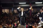 23-01-2006 SHOWBIZZ: TROS MUZIEKFEEST OP HET IJS IN HET THIALF TE HEERENVEEN.De grootste familie van Nederland wist alle grote namen weer naar Heerenveen te krijgen voor een spetterend optreden. Andre Rieu- Charlene- Djumbo,-Jannes-Jan Smit-Imca Marina-Top Stars-Marianne Weber-Wolter Kroes-BZN-Frans Bauer-Belle Perez-Koos Alberts en George Baker waren met schaatsen aanwezig voor een pracht avondje Tros muziek.
foto: Albert den Iseger.