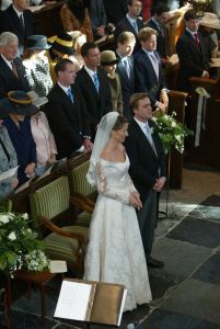 18-10-2003 KONINKLIJK HUIS: BRUILOFT VAN PAULINE SCHRODER IN BLOEMENDAAL.
Tal van familie leden en vrienden waren aanwezig op de bruiloft van de dochter van Martin Schroder. Ook enkele leden van het koningshuis waren aanwezig.
foto: Albert den Iseger.