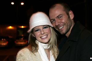 25-01-2006 SHOWBIZZ; CHANTAL JANZEN EN ROEL KYVELOS EN HUN ONTLUIKENDE LIEFDE. De eerste geposeerde foto\'s van Chantal en Roel.Iedereen mag mee genieten van hun liefde voor elkaar. Roel is werkzaam bij het  tv productie team Bleu Circle die elke week weer 1.5 miljoen mensen laat genieten van Idols. Roel achter de camera en Chantal er voor. 
foto: Albert den Iseger.