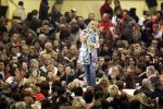 23-01-2006 SHOWBIZZ: TROS MUZIEKFEEST OP HET IJS IN HET THIALF TE HEERENVEEN.De grootste familie van Nederland wist alle grote namen weer naar Heerenveen te krijgen voor een spetterend optreden. Andre Rieu- Charlene- Djumbo,-Jannes-Jan Smit-Imca Marina-Top Stars-Marianne Weber-Wolter Kroes-BZN-Frans Bauer-Belle Perez-Koos Alberts en George Baker waren met schaatsen aanwezig voor een pracht avondje Tros muziek.
foto: Albert den Iseger.