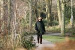 25-01-2006 SHOWBIZZ; LEONTIEN CEULEMANS LEEFT EIGEN LEVEN IN DE ANONIMITEIT. Zij was de eerste presentatrice van het jeugdjournaal dat 5 januari 1981 van start ging, zij was daar 3 jaar werkzaam. Speelde in GTST en diverse andere tv series. Zij stond op de cover vande Veronica gids in 1977 en sierde de cover van Playboy in februari 1991. Nu woont zij alleen en leeft een teruggetrokken leven, weg van alle publiciteit en aandacht.
Ook was zij de grote afwezige op het feest van 50 jarige journaal. Ik zocht haar eens op.
foto: Albert den Iseger.