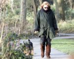 25-01-2006 SHOWBIZZ; LEONTIEN CEULEMANS LEEFT EIGEN LEVEN IN DE ANONIMITEIT. Zij was de eerste presentatrice van het jeugdjournaal dat 5 januari 1981 van start ging, zij was daar 3 jaar werkzaam. Speelde in GTST en diverse andere tv series. Zij stond op de cover vande Veronica gids in 1977 en sierde de cover van Playboy in februari 1991. Nu woont zij alleen en leeft een teruggetrokken leven, weg van alle publiciteit en aandacht.
Ook was zij de grote afwezige op het feest van 50 jarige journaal. Ik zocht haar eens op.
foto: Albert den Iseger.
