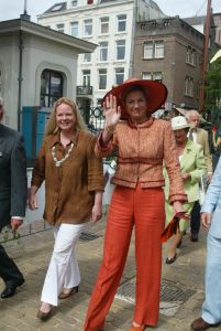 06-07-2004 KONINKLIJK HUIS: MAXIMA BEZOEKT ARTIS IN AMSTERDAM.
foto: Albert den Iseger.