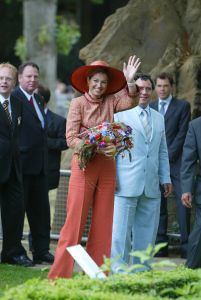 06-07-2004 KONINKLIJK HUIS: MAXIMA BEZOEKT ARTIS IN AMSTERDAM.
foto: Albert den Iseger.