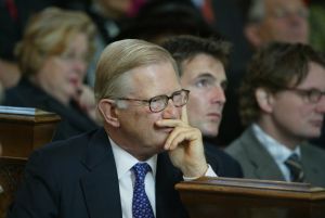 18-10-2003 KONINKLIJK HUIS: BRUILOFT VAN PAULINE SCHRODER IN BLOEMENDAAL.
Tal van familie leden en vrienden waren aanwezig op de bruiloft van de dochter van Martin Schroder. Ook enkele leden van het koningshuis waren aanwezig.
foto: Albert den Iseger.