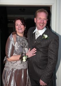 26-01-2008 SHOWBIZZ; DIRK- JAN EN PETRA TROUWEN IN NIJKERK, YVON JASPERS GROTE AFWEZIGE. Weer een boer uit de serie Boer zoekt vrouw die gaat trouwen met zijn grote liefde. Grote afwezige was echter de koppelaarster Yvon Jaspers.
foto: Albert den Iseger.