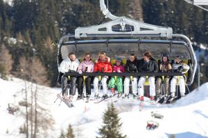 07-01-2009 SHOWBIZZ; CAROLINE TENSEN EN PARTNER PETER GALLAS IN SERFAUS. Tijdens hun wintersport vakantie in het prachtige Serfaus vertelde Caroline dat hun relatie super is en dat een huwelijk niet uitgesloten is.Het hele verhaal deze week in weekblad Prive.
foto: Albert den Iseger.