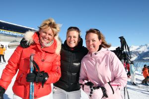 07-01-2009 SHOWBIZZ; CAROLINE TENSEN EN PARTNER PETER GALLAS IN SERFAUS. Tijdens hun wintersport vakantie in het prachtige Serfaus vertelde Caroline dat hun relatie super is en dat een huwelijk niet uitgesloten is.Het hele verhaal deze week in weekblad Prive.
foto: Albert den Iseger.