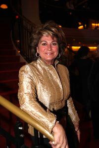 19-01-2009 SHOWBIZZ; WILLEKE ALBERTI HAALT 170.000 EURIES OP VOOR HAAR FOUNDATION.In samenwerking met Frank Wentink productions haal de Willeke een mooi bedrag op voor haar Willeke Alberti Foundation. Zij steunt hiermee projecten in geestelijk en lichamelijke gezondheid.
foto: Albert den Iseger