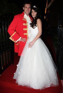 21-12-2008 SHOWBIZZ; HOUSEWARMING PARTY BIJ JAN SMIT EN YOLANTHE VAN CABAU VAN KASBERGEN. Op de uitnodiging stond: Kom als Prins of Prinses. Iedereen die kwam hield zich aan de dresscode.
foto: Albert den Iseger