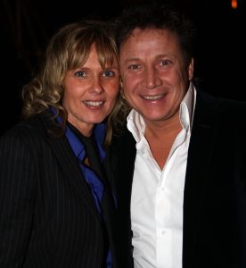 19-01-2009 SHOWBIZZ; WILLEKE ALBERTI HAALT 170.000 EURIES OP VOOR HAAR FOUNDATION.In samenwerking met Frank Wentink productions haal de Willeke een mooi bedrag op voor haar Willeke Alberti Foundation. Zij steunt hiermee projecten in geestelijk en lichamelijke gezondheid.
foto: Albert den Iseger