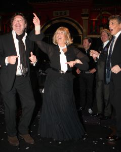 19-01-2009 SHOWBIZZ; WILLEKE ALBERTI HAALT 170.000 EURIES OP VOOR HAAR FOUNDATION.In samenwerking met Frank Wentink productions haal de Willeke een mooi bedrag op voor haar Willeke Alberti Foundation. Zij steunt hiermee projecten in geestelijk en lichamelijke gezondheid.
foto: Albert den Iseger