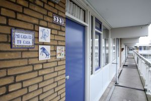 21-01-2009 SHOWBIZZ: JAN VAN GALEN OP BEZOEK BIJ ZIJN VROUW IN HET ZIEKENHUIS. De moeder van Rachel Hazes ligt in het Ijsselland ziekenhuis in Rotterdam. Zij is ernstig ziek.
foto: Albert den Iseger.
