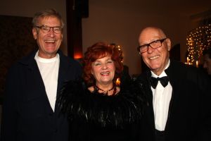 30-12-2009 SHOWBIZZ; PRIVE KERSTDINER BIJ IMCA MARINA THUIS MET VELE BN ers. Gerard Joling kwam in stijl, per helicopter. Gastvrouw Imca Marina was samen met Saskia en Serge_Gerard Joling_Thomas Berge_Jacques de Ancona en partner Hans_Dennie Christiaan_Marja en Liny en Edgar Vos.
foto: Albert den Iseger.