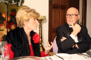 30-12-2009 SHOWBIZZ; PRIVE KERSTDINER BIJ IMCA MARINA THUIS MET VELE BN ers. Gerard Joling kwam in stijl, per helicopter. Gastvrouw Imca Marina was samen met Saskia en Serge_Gerard Joling_Thomas Berge_Jacques de Ancona en partner Hans_Dennie Christiaan_Marja en Liny en Edgar Vos.
foto: Albert den Iseger.