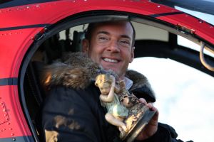 30-12-2009 SHOWBIZZ; PRIVE KERSTDINER BIJ IMCA MARINA THUIS MET VELE BN ers. Gerard Joling kwam in stijl, per helicopter. Gastvrouw Imca Marina was samen met Saskia en Serge_Gerard Joling_Thomas Berge_Jacques de Ancona en partner Hans_Dennie Christiaan_Marja en Liny en Edgar Vos.
foto: Albert den Iseger.