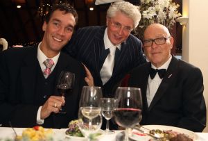 30-12-2009 SHOWBIZZ; PRIVE KERSTDINER BIJ IMCA MARINA THUIS MET VELE BN ers. Gerard Joling kwam in stijl, per helicopter. Gastvrouw Imca Marina was samen met Saskia en Serge_Gerard Joling_Thomas Berge_Jacques de Ancona en partner Hans_Dennie Christiaan_Marja en Liny en Edgar Vos.
foto: Albert den Iseger.