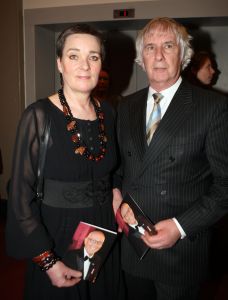 30-01-2010 SHOWBIZZ; AFSCHEID VAN EDGAR VOS EN HET VERHAAL VAN PARTNER GEERT EIJSBOUTS. Geert Eijsbouts de partner van Edgar Vos verteld in zijn prachtige penthouse te Hoorn het aangrijpende verhaal van hun laatste uren samen op vakantie in Miami. Deze week in uw weekblad Prive het prachtige verhaal van Geert over zijn afscheid van30-01-2010 SHOWBIZZ; AFSCHEID VAN EDGAR VOS EN HET VERHAAL VAN PARTNER GEERT EIJSBOUTS. Geert Eijsbouts de partner van Edgar Vos verteld in zijn prachtige penthouse te Hoorn het aangrijpende verhaal van hun laatste uren samen op vakantie in Miami. Deze week in uw weekblad Prive het prachtige verhaal van Geert over zijn afscheid van zijn grote liefde Edgar.
foto: Albert den Iseger. zijn grote liefde Edgar.
foto: Albert den Iseger.
