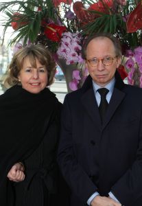 30-01-2010 SHOWBIZZ; AFSCHEID VAN EDGAR VOS EN HET VERHAAL VAN PARTNER GEERT EIJSBOUTS. Geert Eijsbouts de partner van Edgar Vos verteld in zijn prachtige penthouse te Hoorn het aangrijpende verhaal van hun laatste uren samen op vakantie in Miami. Deze week in uw weekblad Prive het prachtige verhaal van Geert over zijn afscheid van zijn grote liefde Edgar.
fot30-01-2010 SHOWBIZZ; AFSCHEID VAN EDGAR VOS EN HET VERHAAL VAN PARTNER GEERT EIJSBOUTS. Geert Eijsbouts de partner van Edgar Vos verteld in zijn prachtige penthouse te Hoorn het aangrijpende verhaal van hun laatste uren samen op vakantie in Miami. Deze week in uw weekblad Prive het prachtige verhaal van Geert over zijn afscheid van zijn grote liefde Edgar.
foto: Albert den Iseger.o: Albert den Iseger.