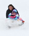 6-01-2011 SHOWBIZZ; DE MEEST VRIENDELIJKE TUINMAN VAN NEDERLAND MET A.S.  VROUW EN KINDEREN OP WINTERSPORT. Het ultieme gezinsgeluk in de Oostenrijkse sneeuw was dit jaar voor Lodewijk Hoekstra en zijn aanstaande vrouw Kristel. Het paar heeft plannen om in het voorjaar van dit nieuwe jaar te gaan trouwen in Spanje. Wij namen met paar mee naar Seefeld in het prachtige Alpenmedhotel Lamm. Lodewijk en Kristel genoten samen met hun kinderen Diese en Mels van het prachtige winterse landschap en natuurlijk van de eerste skilessen. De hele reportage vind u terug in Prive nr.51.
Foto: Albert den Iseger.